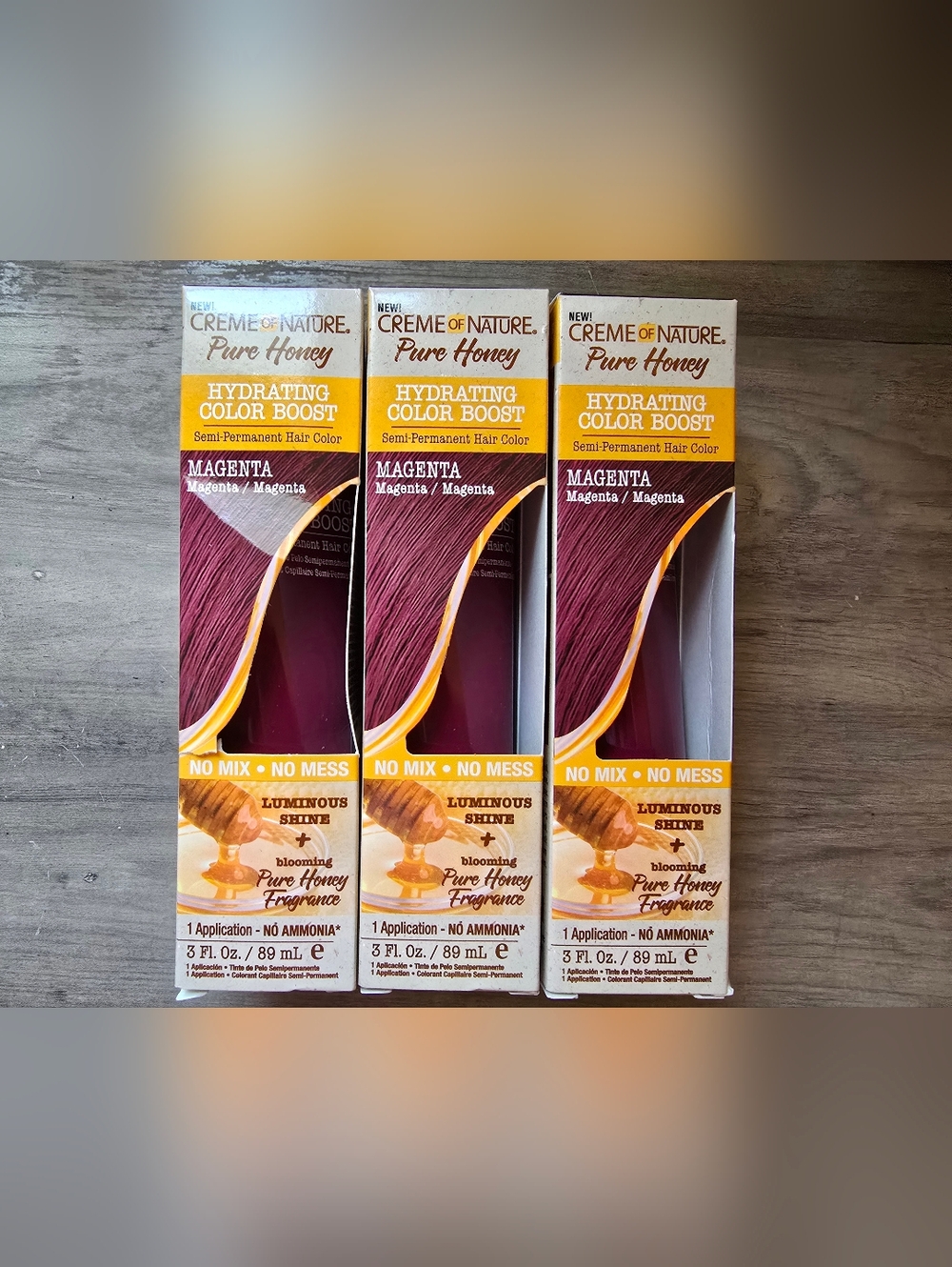 THREE Creme of Nature Pure Honey Hydrating Color Boost - Magenta Semi Perm Dye